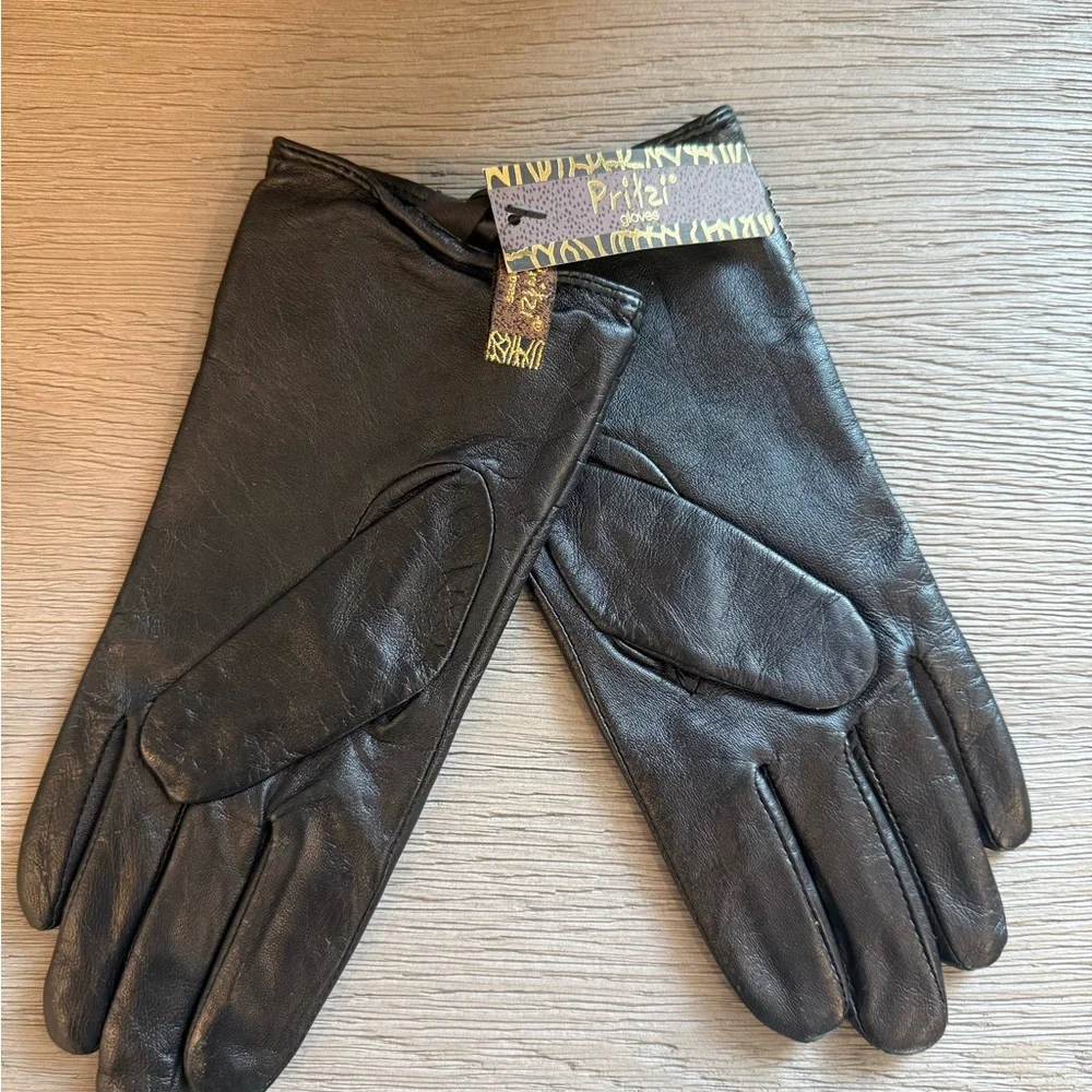 Pritzi Black Leather Gloves with Silver Embellishments